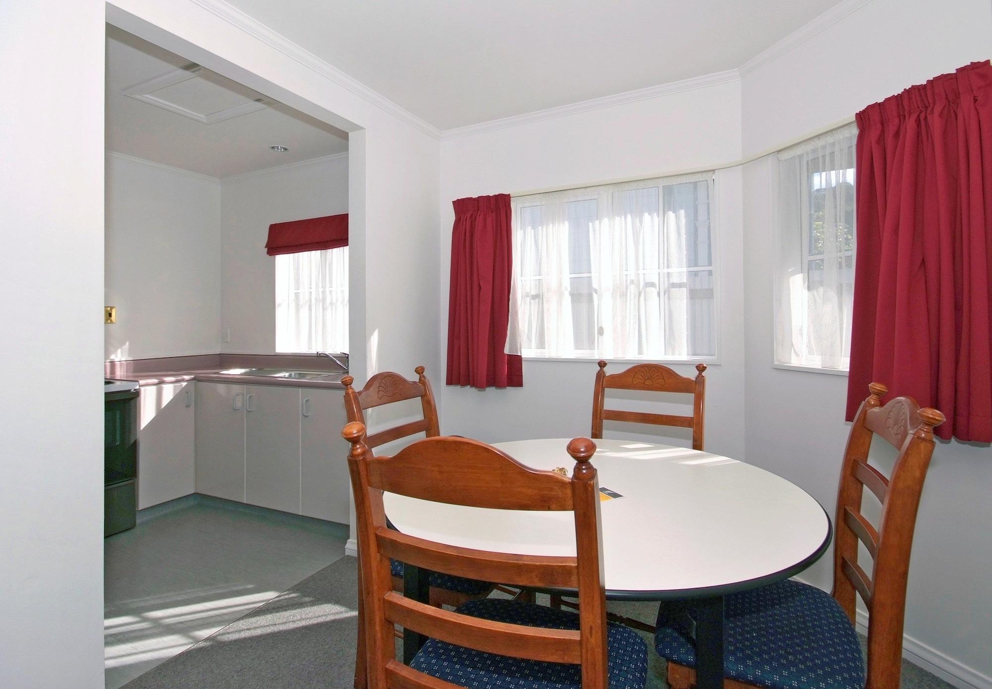 Settlers Motor Lodge Lower Hutt Exteriör bild